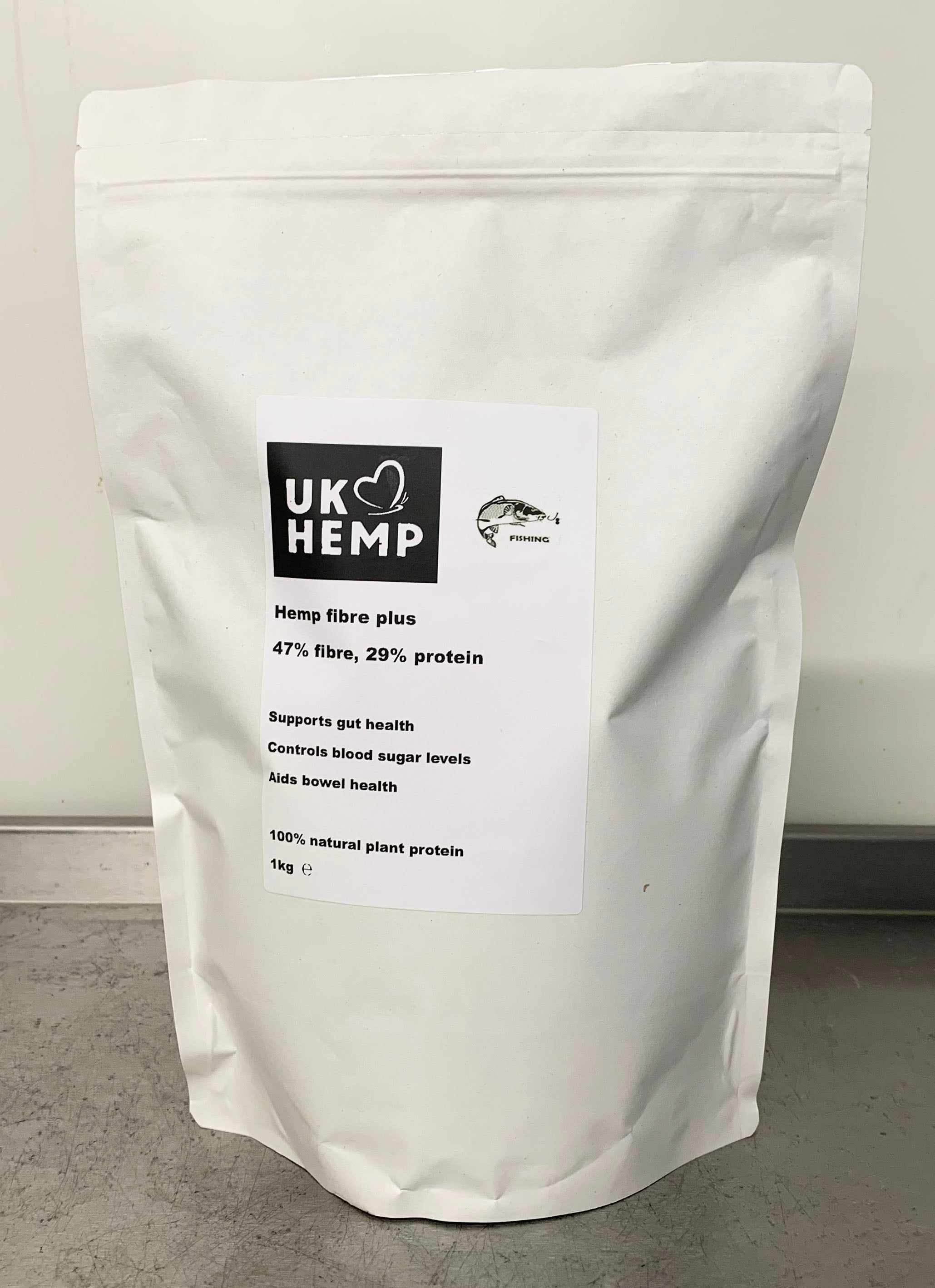 UK Hemp Fibre Plus for fishing in a 1kg pouch